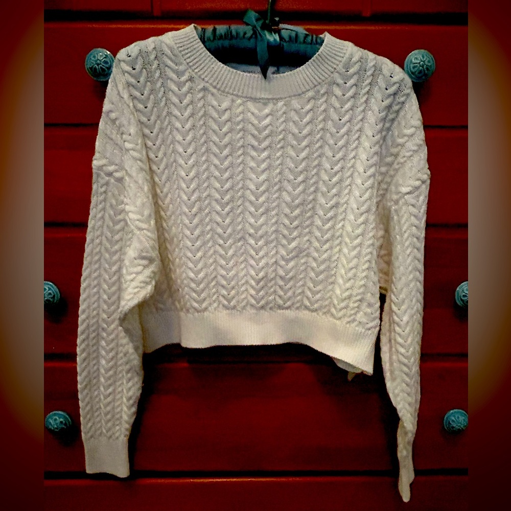 Altar’d State NWT size M 100% cotton ivory cropped sweater